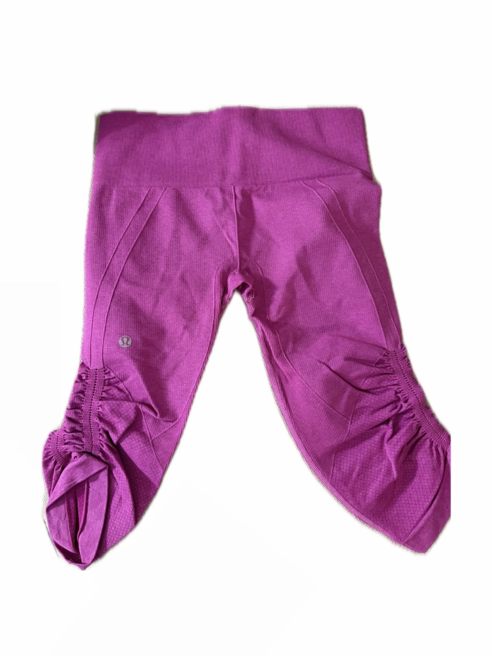 Lululemon “In The Flow” Capri Leggings (Size 6)